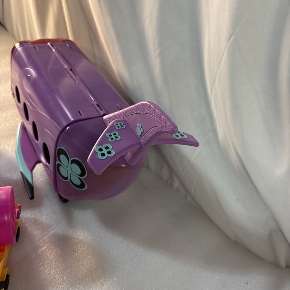 Blythe Littlest Pet Shop Pet Jet B22 Blythe Doll and 2106 Bulldog  Complete - Picture 7 of 9